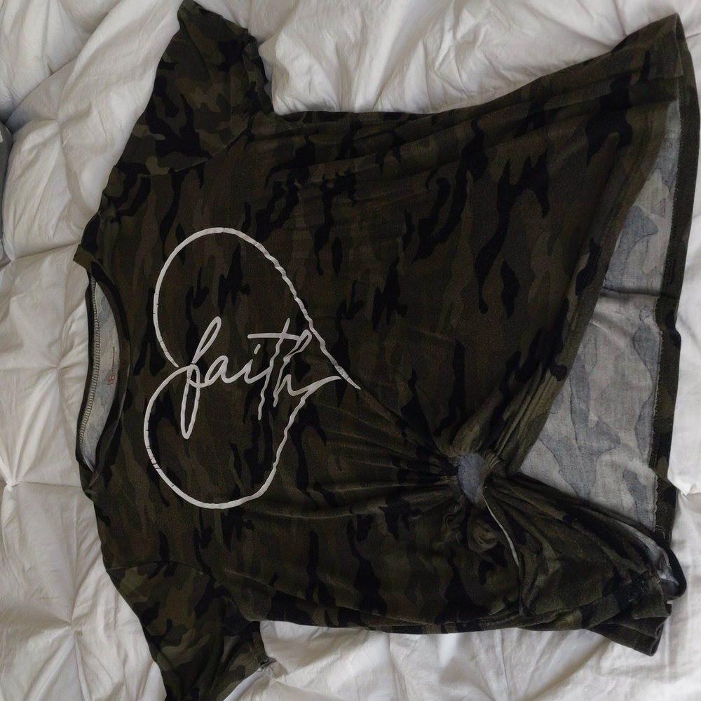 Woman's tshirt